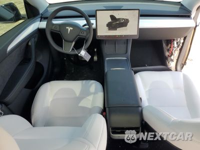 Zdjęcie 8 z 12 samochodu: 2024 TESLA MODEL Y VIN:7SAYGDEE0RA241839 - miniatura