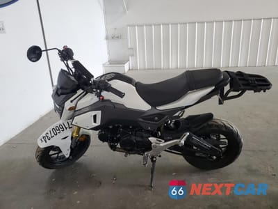 Trzecie zdjęcie samochodu z tyłu: 2018 HONDA GROM VIN:MLHJC7516J5005405 - miniatura