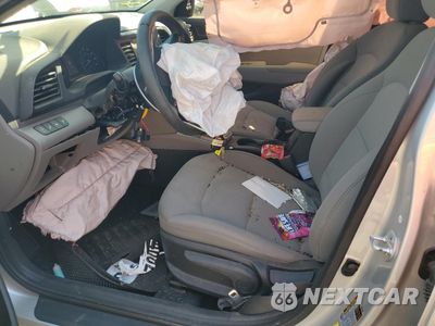 Zdjęcie 7 z 12 samochodu: 2020 HYUNDAI ELANTRA SEL VIN:5NPD84LF5LH525824 - miniatura