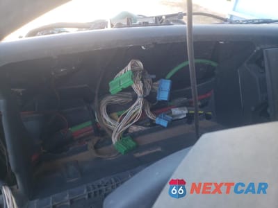 Zdjęcie 8 z 10 samochodu: 2020 VOLVO VN VNL VIN:4V4NC9EH3LN230563 - miniatura