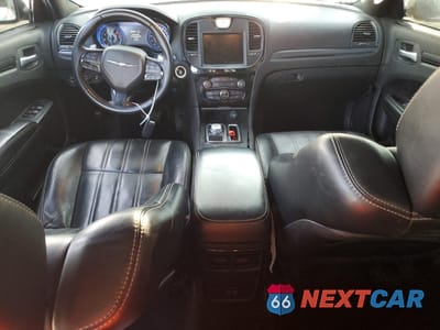 Zdjęcie 8 z 15 samochodu: 2020 CHRYSLER 300 S VIN:2C3CCABG8LH129967 - miniatura