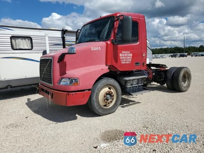 Drugie zdjęcie samochodu z przodu: 2005 VOLVO VN VNM VIN:4V4M19GF95N387577 - miniatura