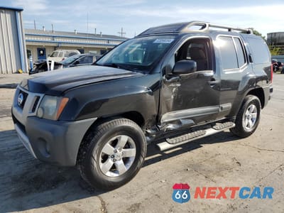 2013 NISSAN XTERRA X 5N1AN0NU8DN823314 - główne zdjęcie licytacji z USA - miniatura