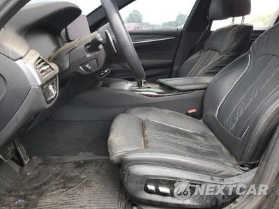 Zdjęcie 7 z 12 samochodu: 2023 BMW M550XI VIN:WBA13BK09PCM16851 - miniatura