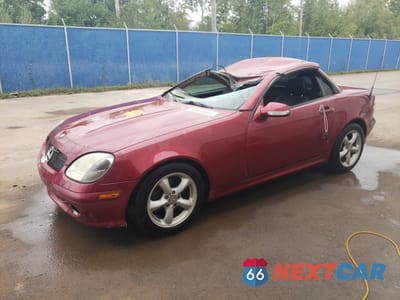 2001 MERCEDES-BENZ SLK 320 WDBKK65F81F195913 - główne zdjęcie licytacji z USA - miniatura