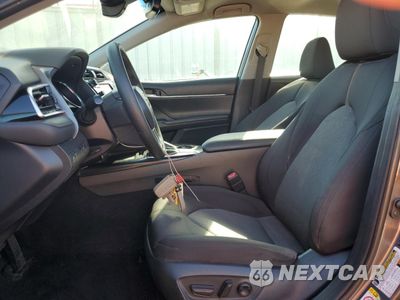 Zdjęcie 7 z 13 samochodu: 2018 TOYOTA CAMRY L VIN:4T1B11HK9JU646029 - miniatura