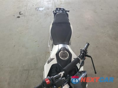 Piąte zdjęcie samochodu w środku: 2018 HONDA GROM VIN:MLHJC7516J5005405 - miniatura