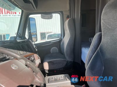 Zdjęcie 9 z 10 samochodu: 2018 VOLVO VN VNL VIN:4V4NC9TH5JN887087 - miniatura