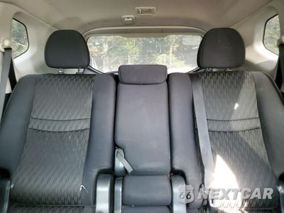 Zdjęcie 10 z 14 samochodu: 2017 NISSAN ROGUE S VIN:5N1AT2MT8HC841212 - miniatura