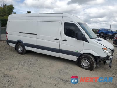 Czwarte zdjęcie samochodu z boku: 2012 MERCEDES-BENZ SPRINTER 2500 VIN:WD3PE8CB4C5683107 - miniatura