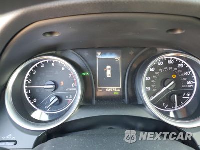 Zdjęcie 9 z 13 samochodu: 2018 TOYOTA CAMRY L VIN:4T1B11HK9JU646029 - miniatura