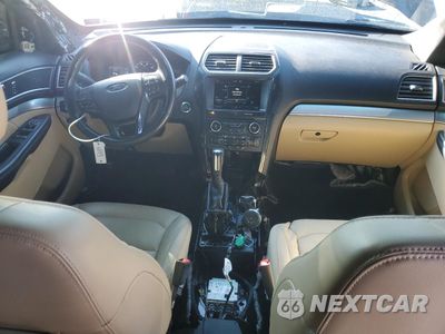 Zdjęcie 8 z 13 samochodu: 2016 FORD EXPLORER XLT VIN:1FM5K8DH7GGD33498 - miniatura