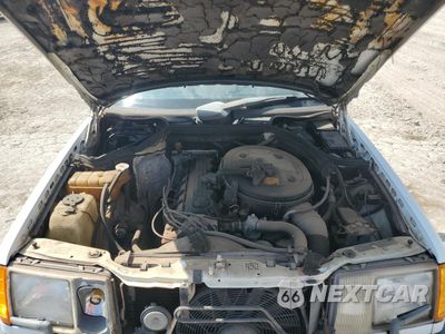Zdjęcie 11 z 12 samochodu: 1987 MERCEDES-BENZ 300 E VIN:WDBEA30D4HA553388 - miniatura