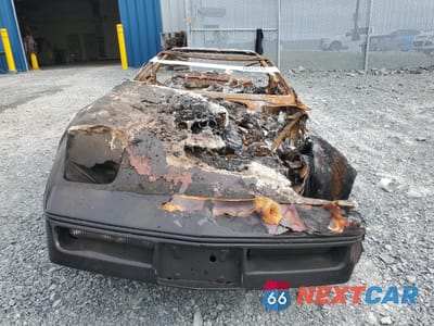 Piąte zdjęcie samochodu w środku: 1987 CHEVROLET CORVETTE VIN:1G1442186H5109632 - miniatura