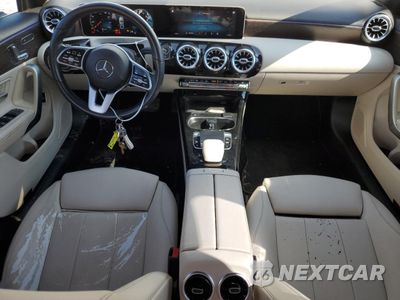 Zdjęcie 8 z 12 samochodu: 2019 MERCEDES-BENZ A 220 VIN:WDD3G4EB6KW021421 - miniatura
