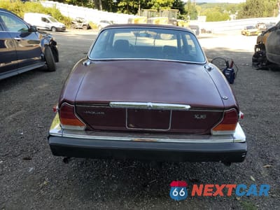 Zdjęcie 6 z 12 samochodu: 1985 JAGUAR XJ6 VIN:SAJAV1342FC398184 - miniatura