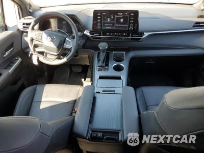 Zdjęcie 8 z 13 samochodu: 2024 TOYOTA SIENNA XSE VIN:5TDCSKFC3RS132278 - miniatura