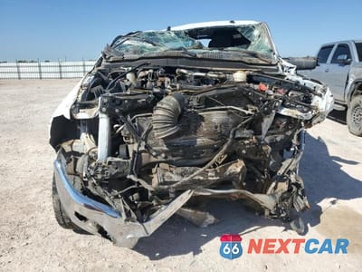 Czwarte zdjęcie samochodu z boku: 2024 RAM 2500 BIG HORN VIN:3C6UR5DL0RG106165 - miniatura