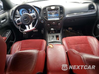 Zdjęcie 8 z 13 samochodu: 2012 CHRYSLER 300 SRT-8 VIN:2C3CCAFJ2CH801320 - miniatura