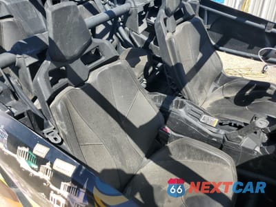 Piąte zdjęcie samochodu w środku: 2023 CAN-AM MAVERICK X3 MAX RS TURBO RR VIN:3JBVKAV20PE000908 - miniatura