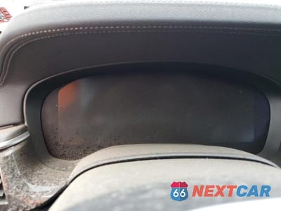 Zdjęcie 9 z 12 samochodu: 2023 BMW M550XI VIN:WBA13BK09PCM16851 - miniatura