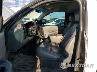 Zdjęcie 7 z 12 samochodu: 2009 CHEVROLET SILVERADO C1500 VIN:1GCEC14C29Z233684 - miniatura