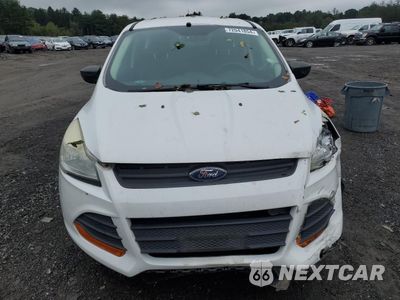 Piąte zdjęcie samochodu w środku: 2015 FORD ESCAPE S VIN:1FMCU0F74FUB78528 - miniatura