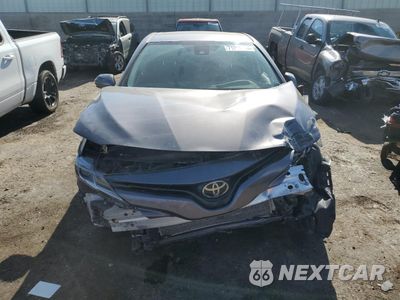 Piąte zdjęcie samochodu w środku: 2020 TOYOTA CAMRY LE VIN:4T1C11AK3LU861407 - miniatura