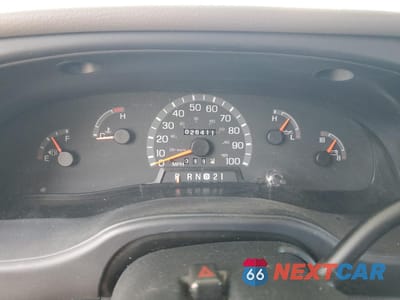 Zdjęcie 8 z 10 samochodu: 2002 FORD ECONOLINE E450 SUPER DUTY CUTAWAY VAN VIN:1FDXE45S02HA94298 - miniatura