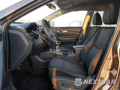 Zdjęcie 7 z 13 samochodu: 2018 NISSAN ROGUE S VIN:KNMAT2MT3JP596063 - miniatura