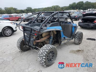 Czwarte zdjęcie samochodu z boku: 2018 POLARIS RZR XP TURBO EPS VIN:3NSVDE925JF409043 - miniatura