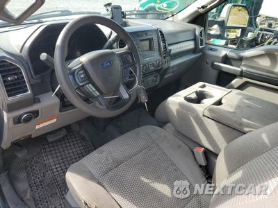 Zdjęcie 8 z 13 samochodu: 2017 FORD F550 SUPER DUTY VIN:1FDUF5GY7HDA02059 - miniatura