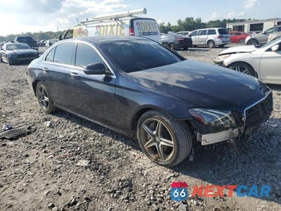 Czwarte zdjęcie samochodu z boku: 2017 MERCEDES-BENZ E 300 VIN:WDDZF4JB4HA060131 - miniatura