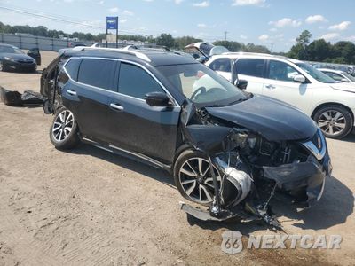 Czwarte zdjęcie samochodu z boku: 2019 NISSAN ROGUE S VIN:5N1AT2MV9KC767971 - miniatura