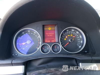 Zdjęcie 9 z 12 samochodu: 2008 VOLKSWAGEN GTI VIN:WVWEV71KX8W032902 - miniatura