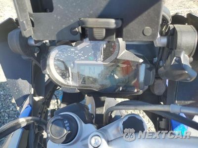 Zdjęcie 7 z 9 samochodu: 2016 BMW R1200 GS VIN:WB10A1109GZ670859 - miniatura