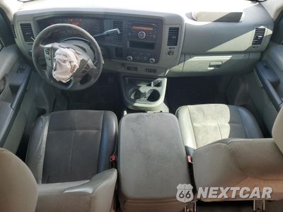 Zdjęcie 8 z 14 samochodu: 2017 NISSAN NV 2500 S VIN:1N6AF0LY6HN806098 - miniatura