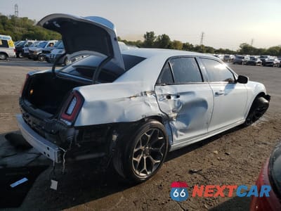 Trzecie zdjęcie samochodu z tyłu: 2020 CHRYSLER 300 S VIN:2C3CCABG8LH129967 - miniatura
