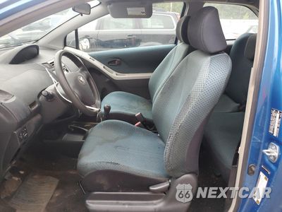 Zdjęcie 7 z 12 samochodu: 2007 TOYOTA YARIS VIN:JTDJT923975138768 - miniatura