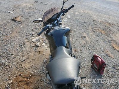 Zdjęcie 6 z 9 samochodu: 2016 YAMAHA FZ09 VIN:JYARN33E6GA008637 - miniatura