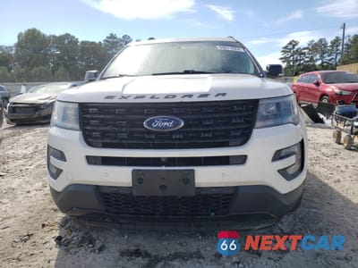 Piąte zdjęcie samochodu w środku: 2016 FORD EXPLORER SPORT VIN:1FM5K8GT2GGB39090 - miniatura