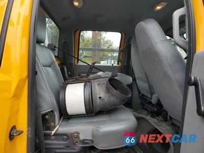 Zdjęcie 6 z 10 samochodu: 2011 FORD F750 SUPER DUTY VIN:3FRYW7FGXBV551953 - miniatura