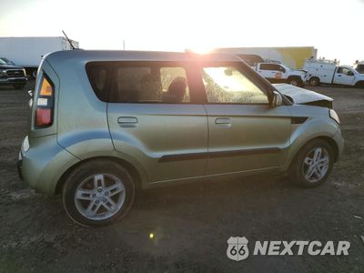 Trzecie zdjęcie samochodu z tyłu: 2010 KIA SOUL + VIN:KNDJT2A2XA7125572 - miniatura