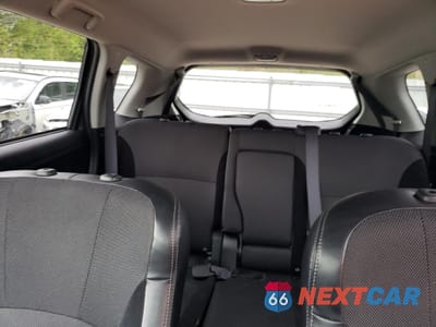 Zdjęcie 10 z 13 samochodu: 2012 MITSUBISHI OUTLANDER GT VIN:JA4JT5AX1CU005283 - miniatura