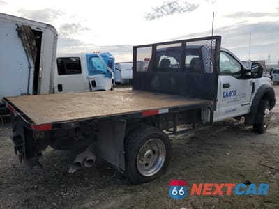 Trzecie zdjęcie samochodu z tyłu: 2017 FORD F450 SUPER DUTY VIN:1FDUF4GT7HED53997 - miniatura
