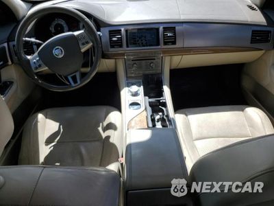 Zdjęcie 15 z 24 samochodu: 2009 JAGUAR XF SUPERCHARGED VIN:SAJWA07C991R35274 - miniatura