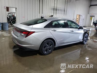 Trzecie zdjęcie samochodu z tyłu: 2021 HYUNDAI ELANTRA SEL VIN:5NPLS4AG8MH000492 - miniatura
