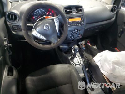 Zdjęcie 8 z 13 samochodu: 2016 NISSAN VERSA S VIN:3N1CN7AP3GL886124 - miniatura