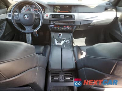 Zdjęcie 8 z 13 samochodu: 2013 BMW M5 VIN:WBSFV9C58DD096751 - miniatura
