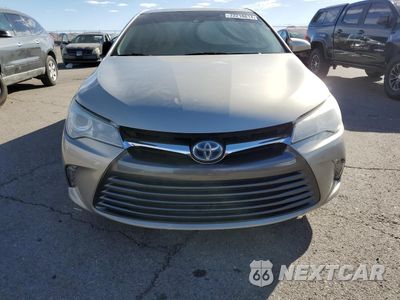 Piąte zdjęcie samochodu w środku: 2017 TOYOTA CAMRY HYBRID VIN:4T1BD1FK6HU210601 - miniatura